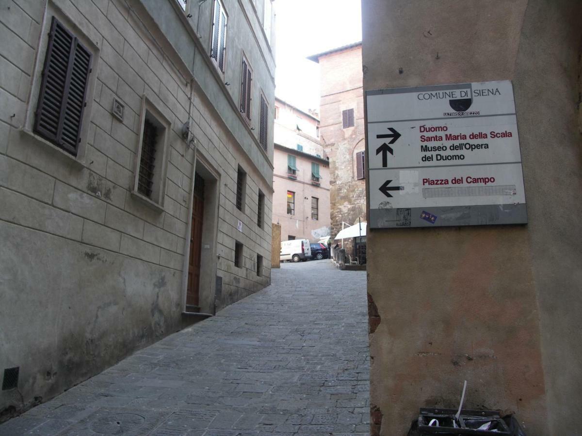 Real Taste Of Siena Apartment Bagian luar foto